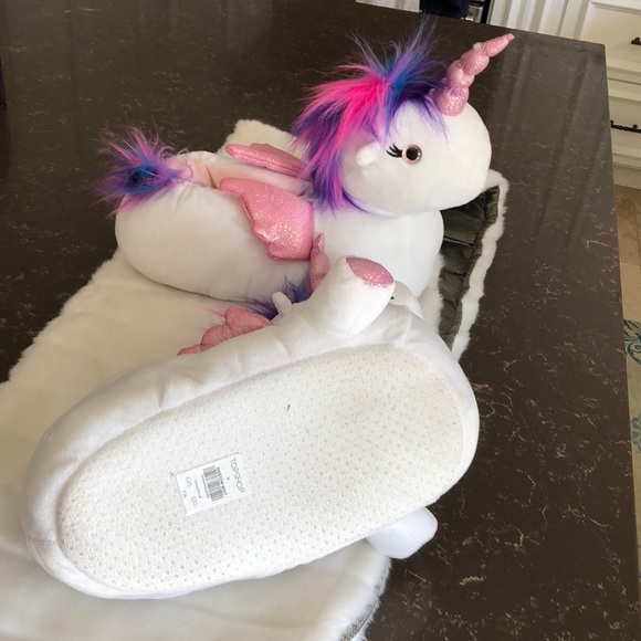 LUNA Unicorn Slippers - Picture 6 of 8